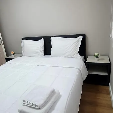 Family 21 Apartament Tirana